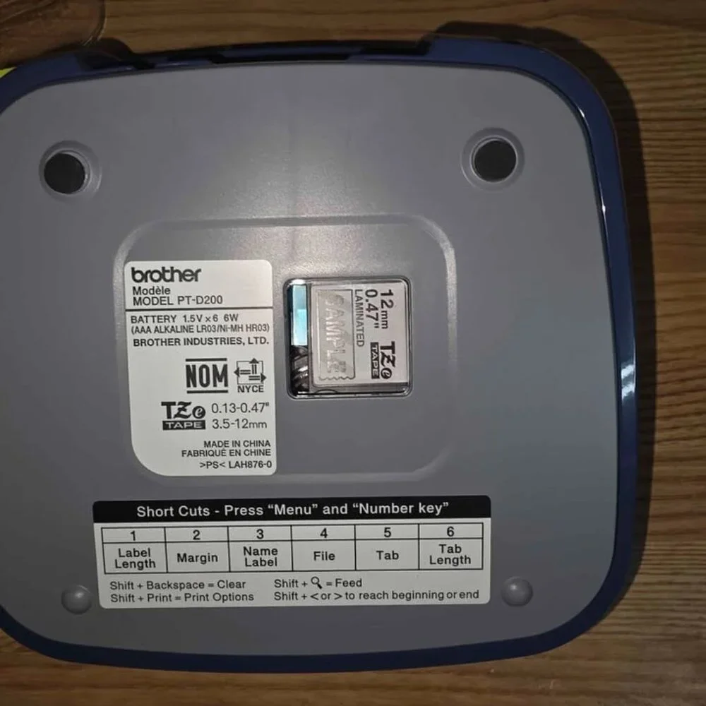 Like-New Brother P-Touch PT-D200G Label Maker with Original Box - Picture 5 of 11